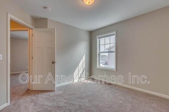 Foto del edificio - 12650 Pond View Rd