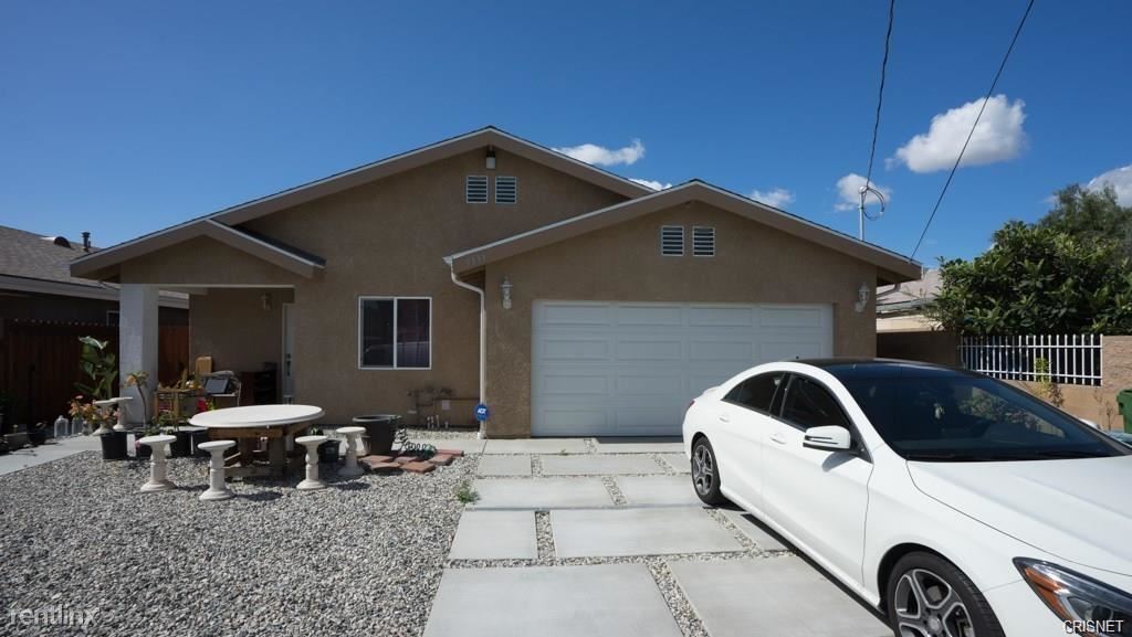 Building Photo - 4 br, 2 bath House - 9333 Tamarack Ave