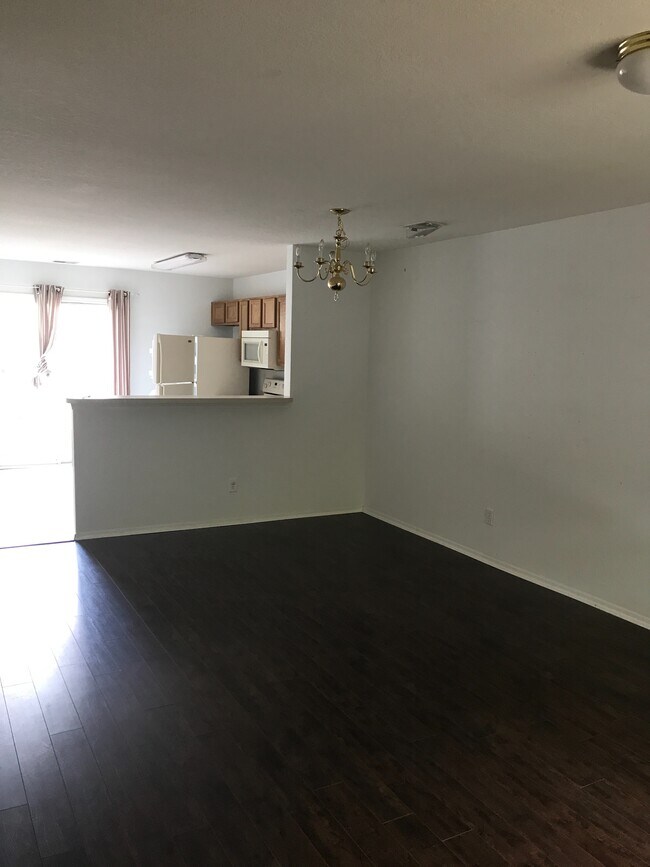 Foto del edificio - 431 Lake Park Way