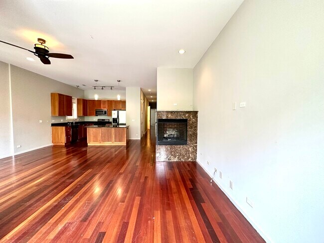 Foto del edificio - 3221 N Sheffield Ave