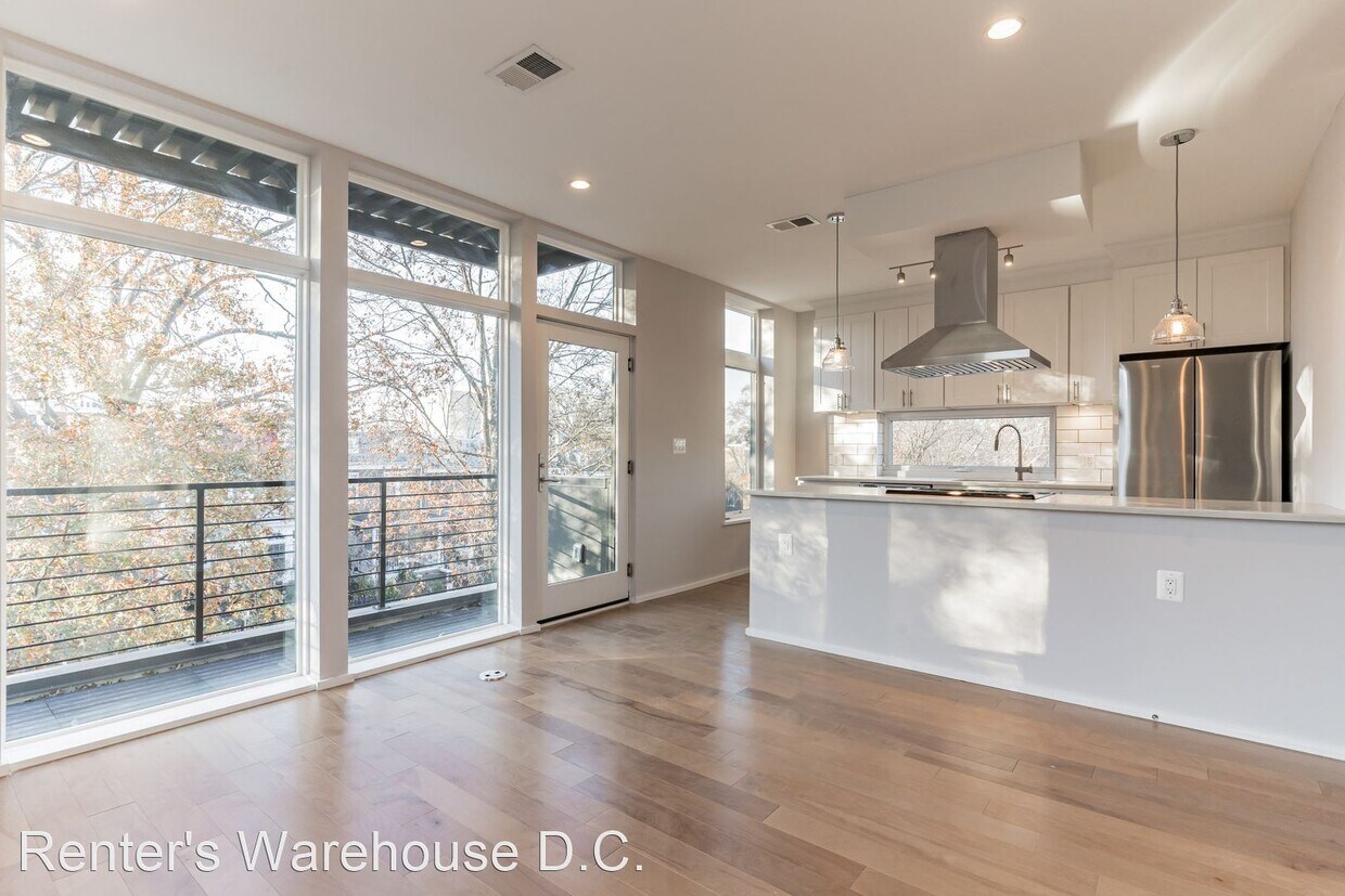 2 br, 1 bath House - 129 Varnum Street NW #5 - 2 br, 1 bath House - 129 Varnum Street NW  #5
