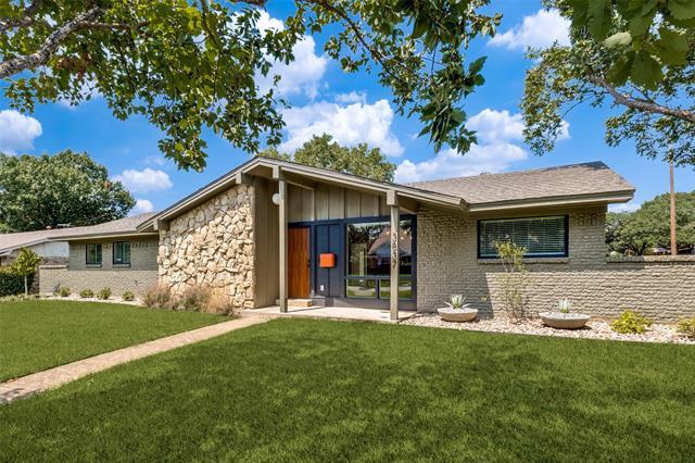 Foto principal - 3837 Clubway Ln