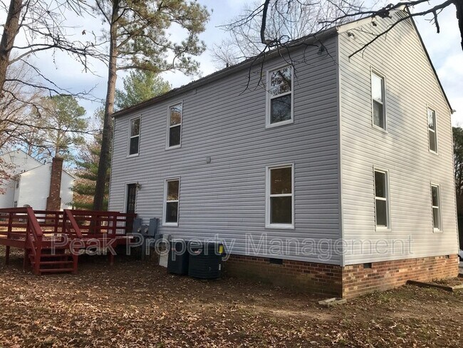 Foto del edificio - 12222 Poplar Forest Dr