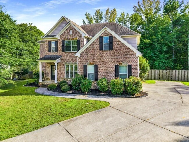 Building Photo - 310 Big Creek Way