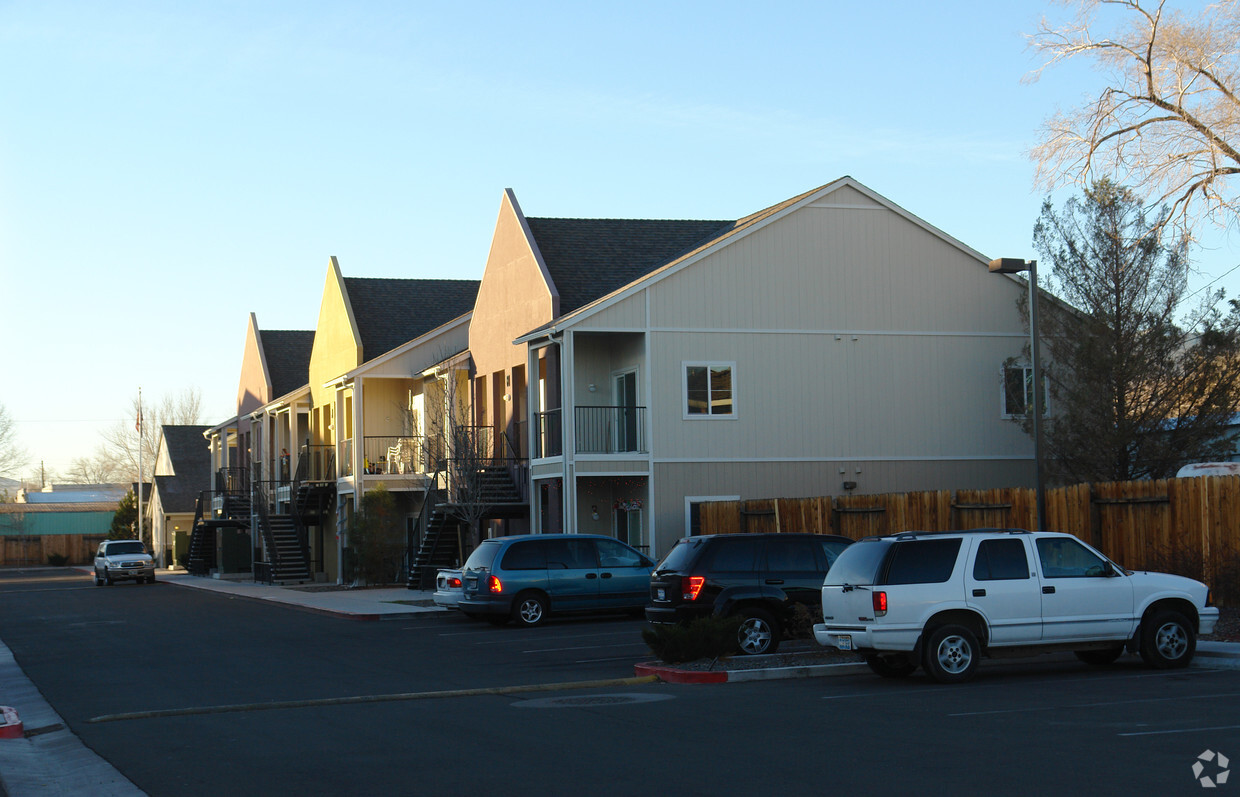 Building Photo - Cottonwood Village