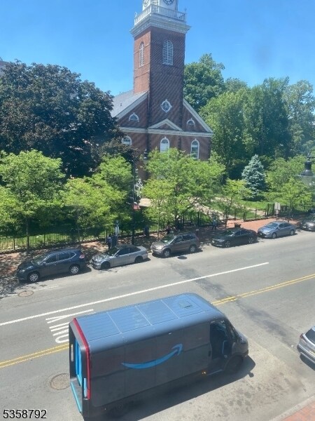 Primary Photo - 5 Broad St
