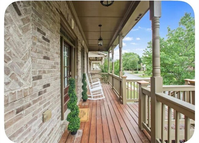 Foto del edificio - 1030 Whitfield Ct