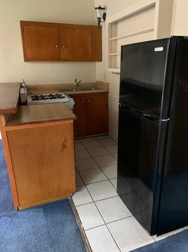 Kitchen - 12216 Culver Blvd