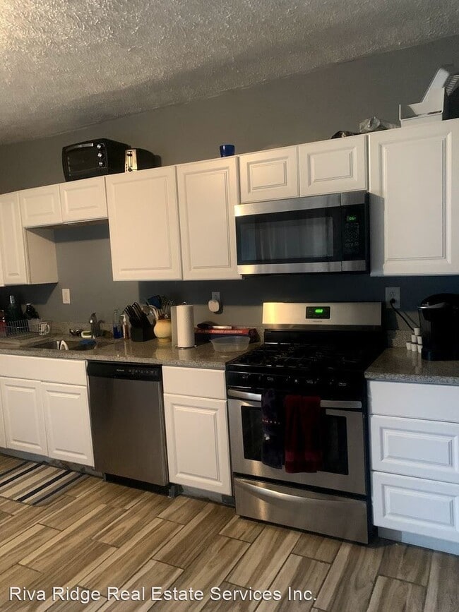 Building Photo - 4 br, 2 bath House - 212 8th Street
