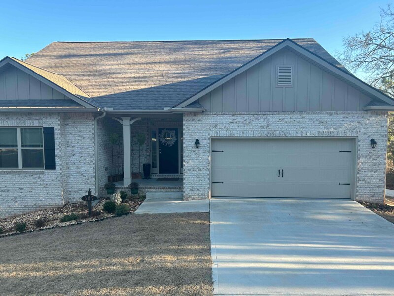 Primary Photo - 607 Alcovy River Dr
