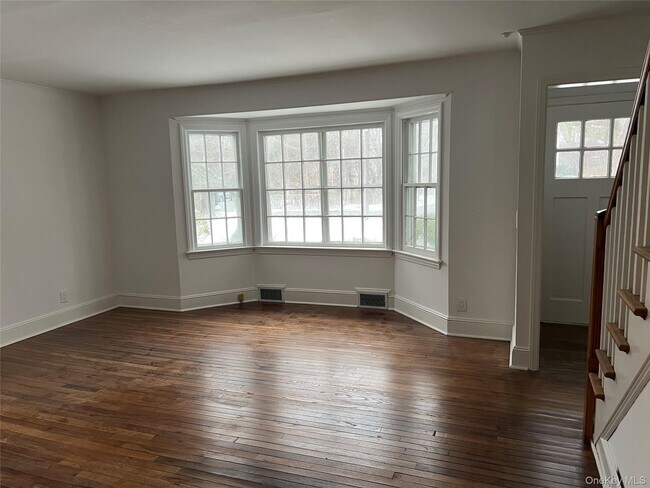 Foto del edificio - 16 Vail Ave