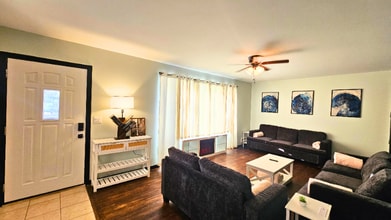 Building Photo - 7433 15th Ave S