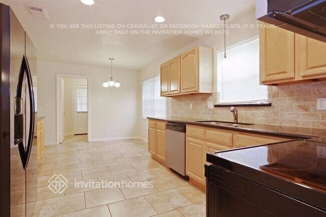 Building Photo - 25502 Hickory Valley Ln