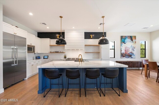 Foto del edificio - 8413 N Diller Grove Ln