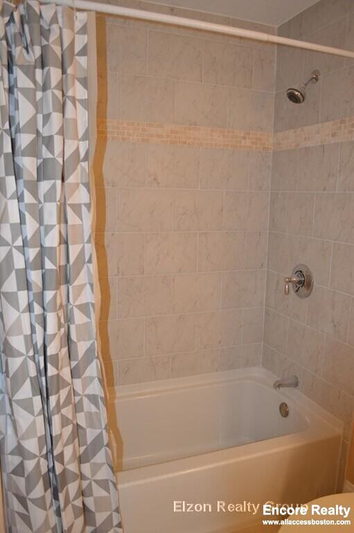 Foto del edificio - 276 Chestnut Hill Ave