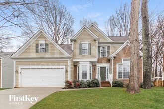 Building Photo - 15722 Glencastle St