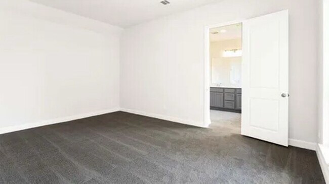 Foto del edificio - 18522 Wolf Mountain Ln