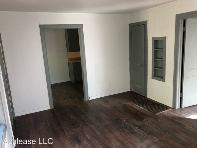 Building Photo - 1 br, 1 bath House - 421 SW 3rd