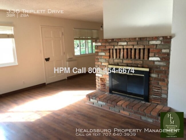 Foto del edificio - 336 Triplett Dr