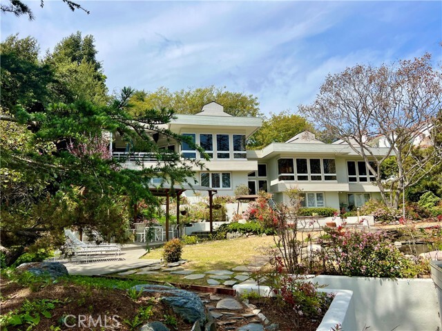 Foto del edificio - 31561 Pepperwood Ln