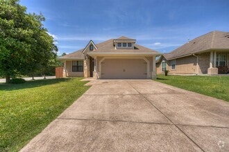 Building Photo - 103 Garden Acres
