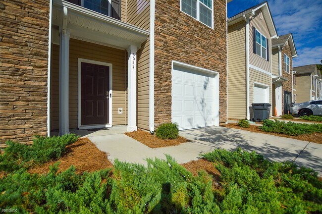 Foto del edificio - 3 br, 2.5 bath Townhome - 6041 Guildford H...