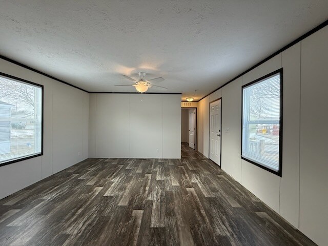 Building Photo - 38112 Ducharme Dr