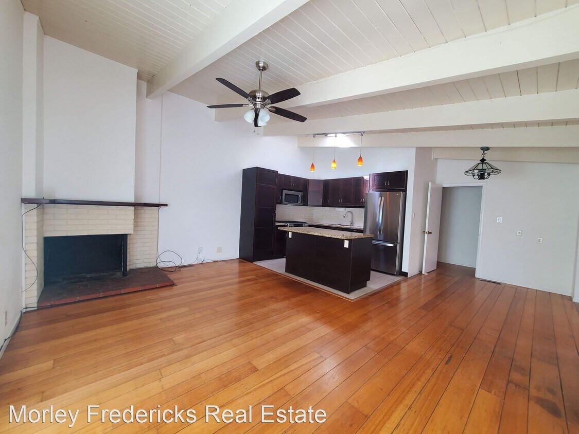 Foto principal - 3 br, 2 bath House - 6 Stadium Way