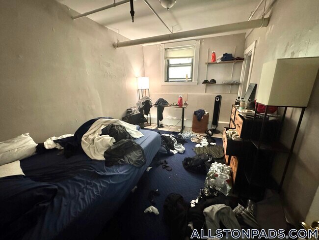 Building Photo - 1056 Commonwealth Ave