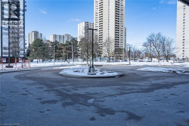 Building Photo - 11 Wincott Dr