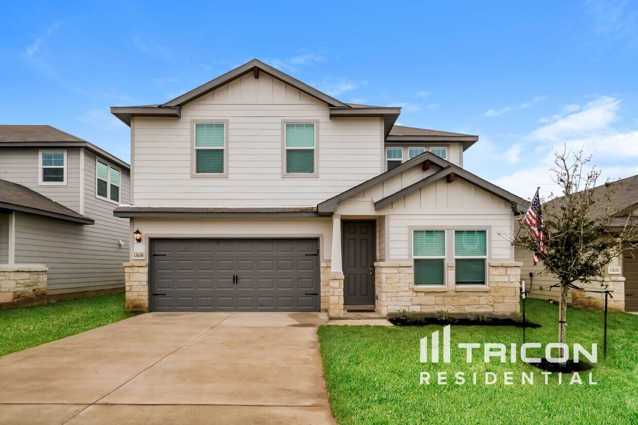 Foto principal - 13630 Paxton Blvd