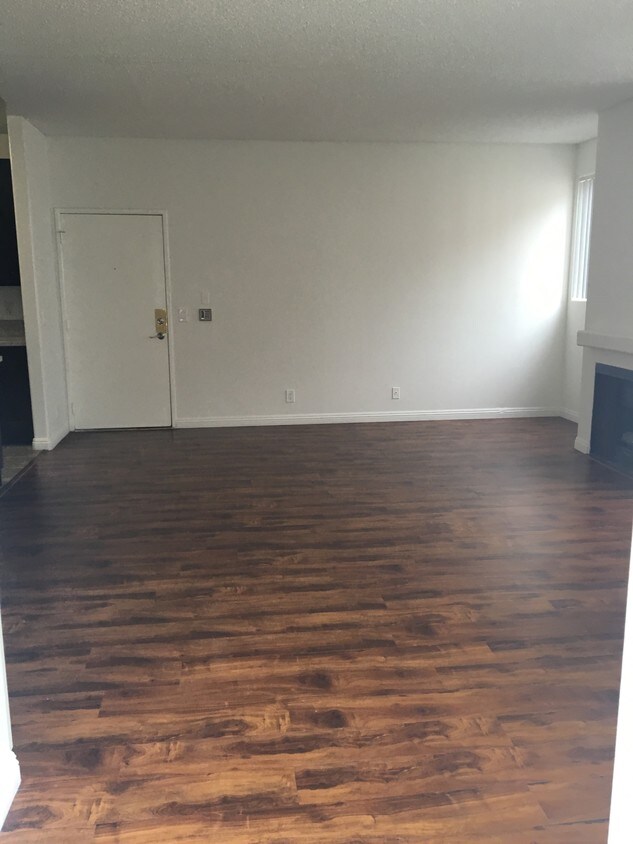 Foto principal - 500 S Catalina St