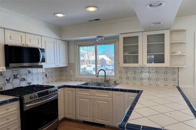 Foto del edificio - 4138 Westover Dr