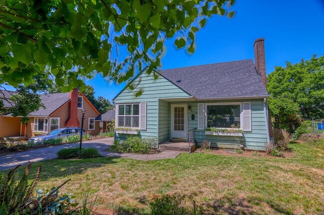Foto del edificio - Charming 3 Bedroom 1 Bathroom home in Desirable Lincoln Neighborhood!