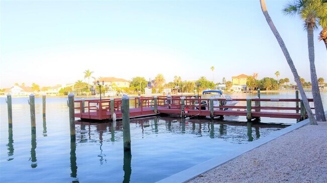 Building Photo - 6161 Gulf Winds Dr