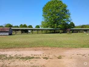 Building Photo - 235 Big 6 Farms Rd