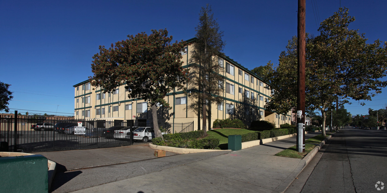 Building Photo - Casa Griffin Apartments