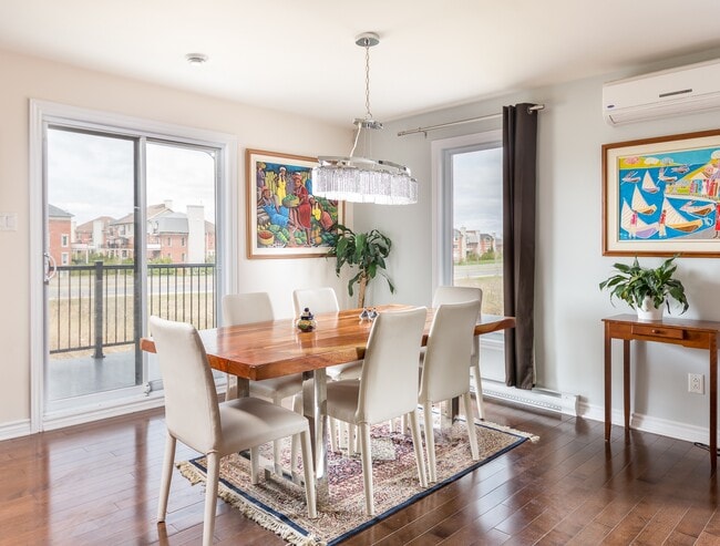 Dining room - 6150 Rue De Lusa