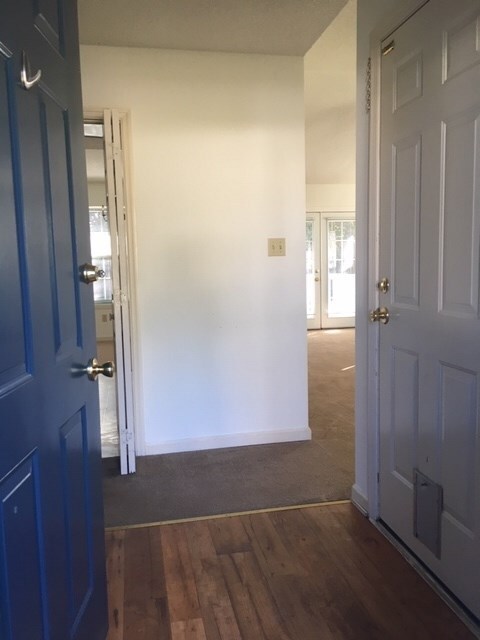 Building Photo - 5261 High Colony Dr