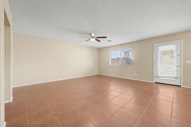 Building Photo - 41704 W Sunland Dr