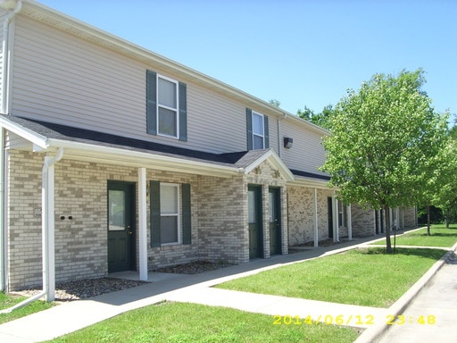Primary Photo - 11 Toms Dr