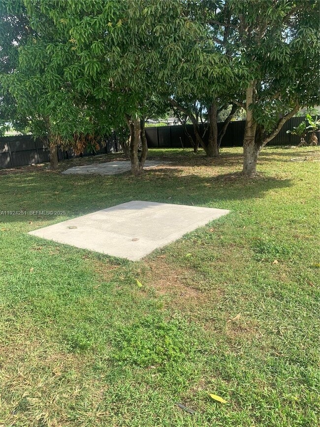 Building Photo - 30900 SW 189th Ave
