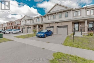 Building Photo - 74 Pagebrook Cres