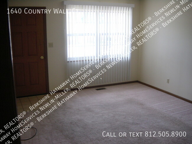 Foto del edificio - 3 Bedroom Duplex - Pets Welcome!*