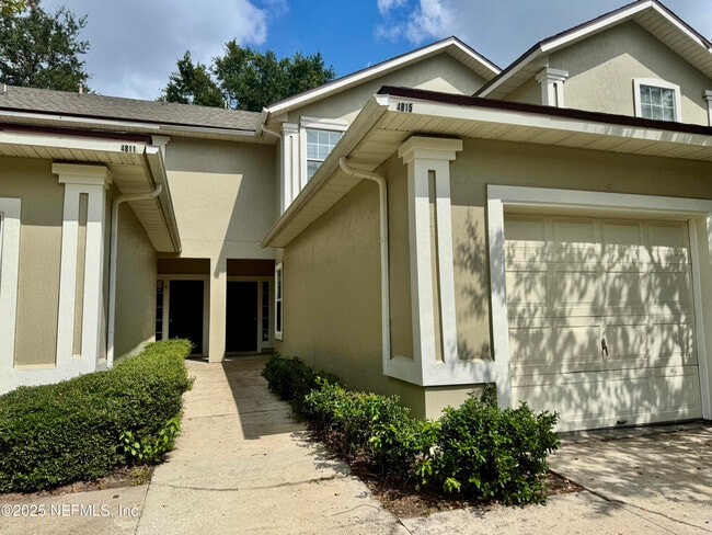 Building Photo - 4815 Playpen Dr