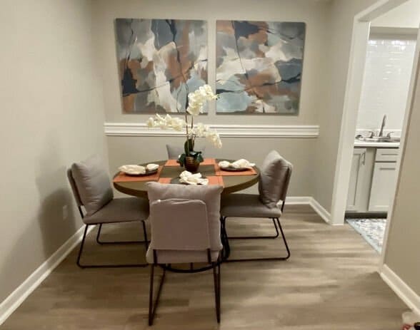 Photo - 10901 Meadowglen Ln (Houston, TX) Apartment