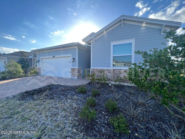 Foto del edificio - 7592 Rock Brook Dr