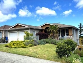 Building Photo - 4166 Gulfview Dr