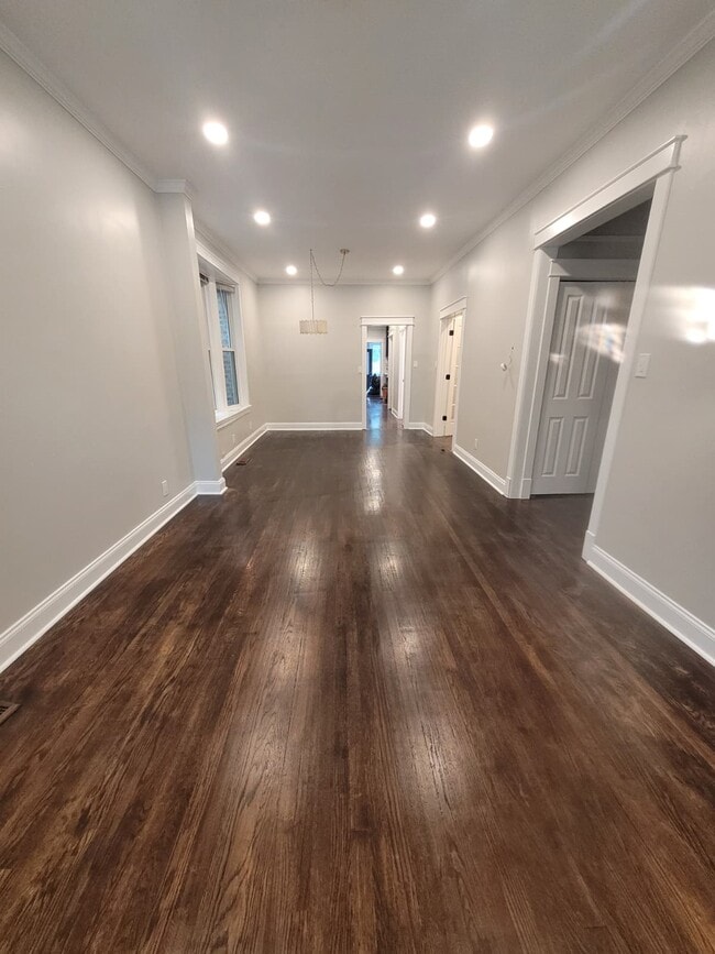 Living Room - 4317 N Ashland Ave