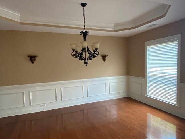 Foto del edificio - 5855 Branch Valley Way